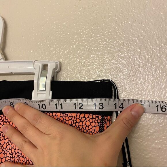 NIKE run relay compression Fit Womens Capri crop Training orange print legging S - Picture 6 of 10